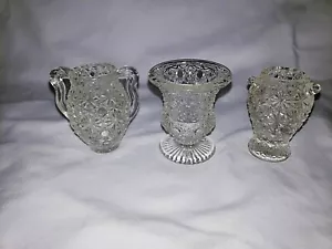 Vintage LE Smith Clear Depression Glass Daisy & Button Pattern Toothpick Holder - Picture 1 of 3