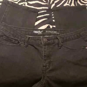 Massimo Denim Mid-Rise Straight 8R Jeans Black - Picture 1 of 5