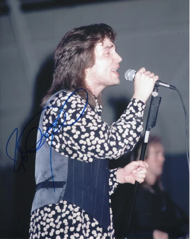 RICHARD MARX SIGNED SINGING 8X10 Cover