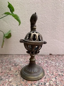 Vintage Brass Parrot Bird Stand Candle Holder Oil Lamp Table Decor Dhoop Dani - Picture 1 of 10