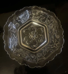 Vintage Indiana Glass Tiara Clear Sandwich Hexagonal Trinket Candy Bowl - Picture 1 of 2