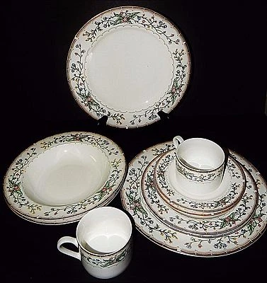 Farberware Wellesley 486 Katherine Bobonovsky Fine China