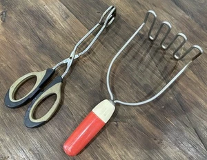 Vintage Kitchen Utensils Red & White Potato Masher & Plastic Rubber? Grip Tongs - Picture 1 of 6