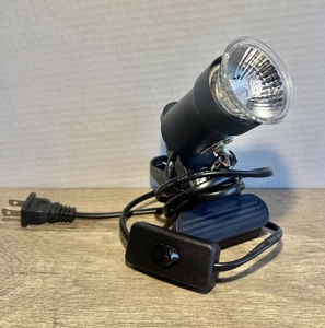 Reptilien Wärmelampe drehbar mit Klemme - SCHILDKRÖTEN - 50W UVA UVB Wärmelampe GETESTET - Bild 1 von 4