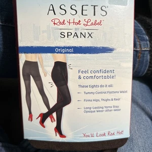 NEW ASSETS by SPANX Red Hot Label formende Strumpfhose Größe 3 braun 20 $ - Bild 1 von 2