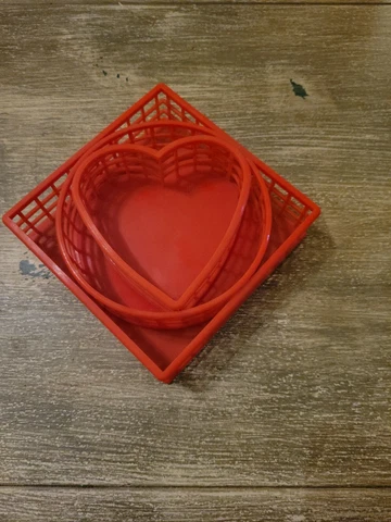 Vintage Set Of 3 Red Hartin Nesting Baskets Heart Basket Cover