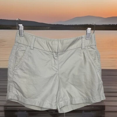 J Crew Shorts Chino Beige Khaki Pockets Preppy Classic CottageCore Cotton Size 2 - Image 1 of 4