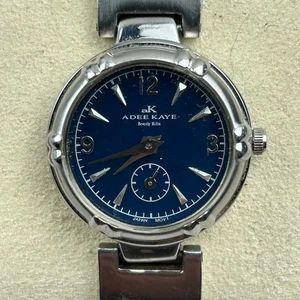 Damen Adee Kaye Beverly Hills Quarzuhr blaues Zifferblatt neue Batterie - Bild 1 von 8