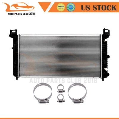 2423 Radiator Fits 2003-2007 Chevrolet Silverado 3500 w/ Universal Hose Clamps - Изображение 1 из 4