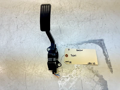 Pedal de aceleração 2009-2013 SUBARU FORESTER OEM PEDAL DE ACELERAÇÃO - Imagem 1 de 4
