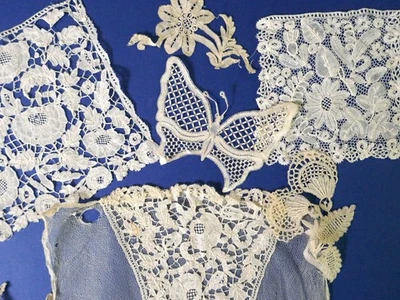 EIN KONVOLUT ANTIKE HONITON SPITZENMOTIVE & SCHALENDEN U.A. EIN SCHMETTERLING - Bild 1 von 4