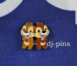 Prendedor paquete de refuerzo de chips y dales de los parques de Disney D1 - Imagen 1 de 2