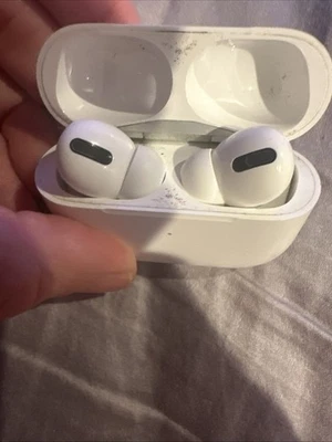 Original Apple AirPods Pro 3da Generación Repuesto Derecha o Izquierda o Estuche de Carga Foto 1 de 4