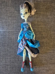 Threadarella Frankie Stein Monster High Scary Ever After 12 Zoll Puppe Mattel - Bild 1 von 6