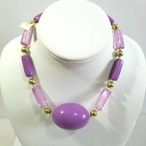 GRAPE PURPLE SILVER COLOR PLASTIC NECKLACE VINTAGE HONG KONG NOS WITH TAGS - Picture 1 of 3