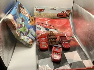 CARS New Party Pack Tovaglia / Toy Story Disney Tovaglioli 4 Giochi Torta / Topper - Foto 1 di 11