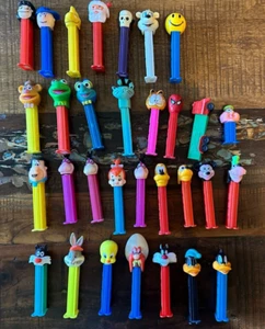 Lote Dispensador Pez de 31 Cacahuetes Más Vintage, Looney Tunes, Disney, Muppets - Imagen 1 de 6