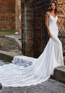 Moonlight Bridal Wedding Dress - Picture 1 of 2