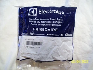 TOTALMENTE NUEVO 5304527418 ELECTROLUX MONTAJE DE PESTILLO PUERTA ENVÍO GRATUITO - Imagen 1 de 3