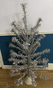 Vintage 5 Ft Aluminum Christmas Tree 53 Branches w/extras. No Box, With Base - Picture 1 of 7