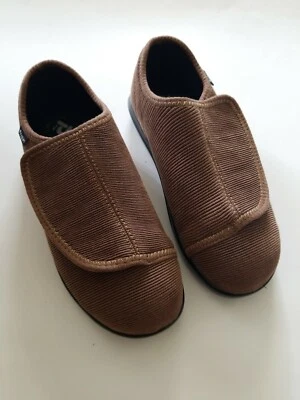 Mens Propet Slipper Shoe Cush N Foot Brown Corduroy Sz 6.5 XX(4E) - Image 1 of 4