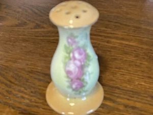 Pretty Antique 5” Porcelain Hat Pin Holder… Pink Roses On Green Leaves… Glossy - Bild 1 von 8
