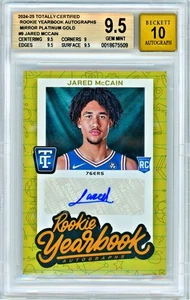 Gared McCain 2024-25 Totally Certified Rookie Yearbook MPG 4/10 BGS 9,5/10 - Bild 1 von 2