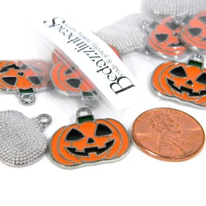 10 Dijes Halloween Planos Calabaza Naranja con Jack O Esmalte Negro Linterna - Imagen 1 de 3