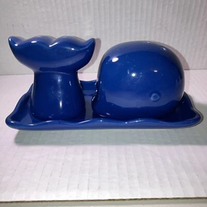 Navy Blue Salt & Pepper with Tray Port Phillip Shore Line - Picture 1 of 4