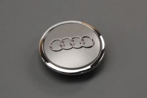 Genuine Audi A3 A4 A8 Q3 Q5 TT R8 RS3 RS6 alloy wheel centre cap 4B0601170A 7ZJ - Picture 1 of 3