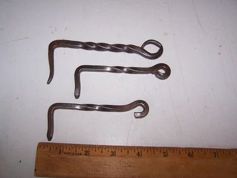 3 Vintage Hand Forged TWISTED IRON Gate Barn Shed Door LATCH HOOKS Lot PQ Cover