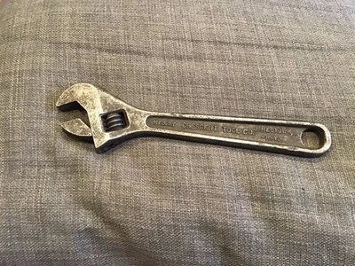 Herramientas de media luna vintage 8 pulgadas Llave Ajustable Jamestown Nueva York Hecha en EE. UU. Foto 1 de 2