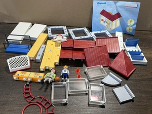 PLAYMOBIL City Life #9454 Conjunto de Construcción de Gimnasio Escolar Usado Faltan Piezas - Imagen 1 de 4