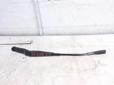 AUDI SQ5 2020 OEM CONDUCTOR LADO IZQUIERDO BRAZO LIMPIAPARABRISAS  Foto 1 de 2