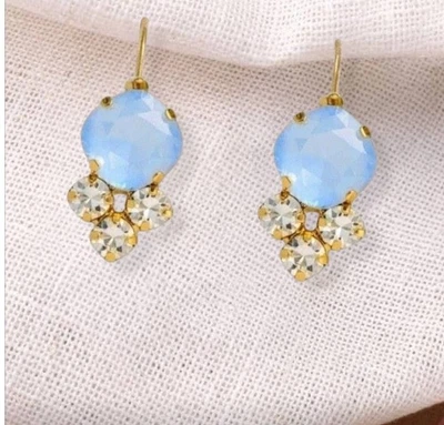 Pendientes Anthropologie de cristal azul cielo  Foto 1 de 4