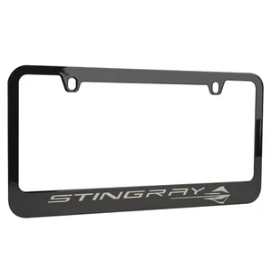Marco de matrícula negro con licencia GM con emblema Stingray para Corvette C8 2020-24 - Imagen 1 de 3