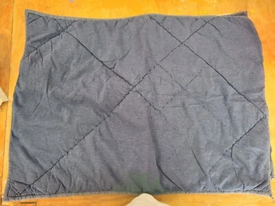 Falsa estándar Pottery Barn Teen "acolchada al carbón" Foto 1 de 3