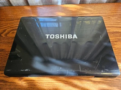 Toshiba Satellite Laptop P205-S6267 w/Power Adapter Working As Is No HDD - Image 1 of 4