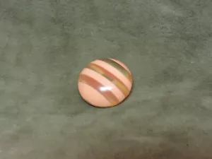 Bottone vestiti plastica lucite laminato rosa pesca e trasparente vintage anni 70 - Foto 1 di 4