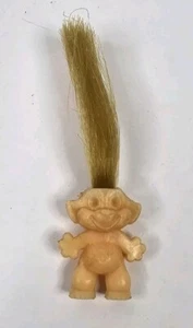 1960s MINI TROLL DOLL FIGURE BLONDE HAIR - KG STAMPED RARE VTG - Picture 1 of 5