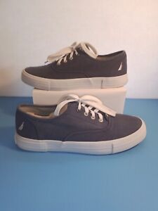 Nautica Deckloom Low-top Sneakers. Navy Blue &White. CV0105 MENS SIZE 9