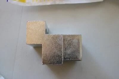 NEW ILSCO D3856 ELECTRICAL CONNECTOR 500MCM-4/0 AL9CU - Image 1 of 4