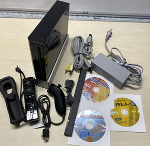 Nintendo Wii Konsole RVL-101 Schwarz mit MotionPlus Controller + 3 Spiele - Getestet - Bild 1 von 18