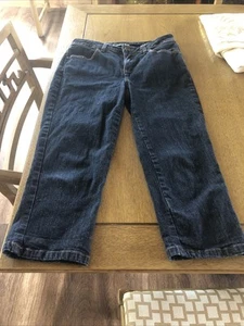 St Johns Bay Capri Sz 4 Embellished Pockets Dark Wash Mid Rise - Picture 1 of 14