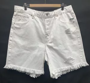 Wild Fable High-Rise Bermuda Shorts White Button Fly Raw Hem 16 33 Waist NEW - Picture 1 of 7