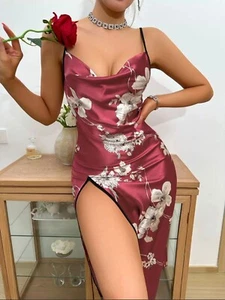 Lazy & Sexy Women's Pajamas Light Imitation Silk Clematis Grape L126cm x B102cm - Picture 1 of 3