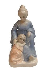 Porclain Mother With Sleeping Child Figurine - Picture 1 of 5