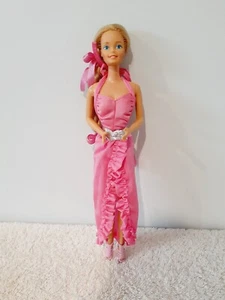 Mattel Twirly Curls Barbie Doll With Pink Outfit Vintage 1982 - Picture 1 of 5