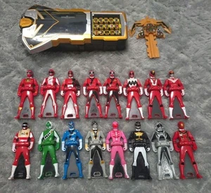 BANDAI Power Rangers Super Megaforce Sentai Gokaiger DX Silver Morpher & Key - Foto 1 di 14