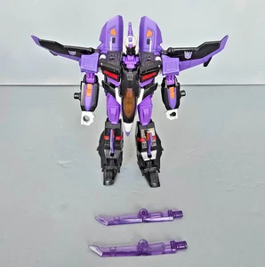 Transformers TFCC Timelines Deluxe SKYWARP 100% Complete TFSS Club Store - Picture 1 of 6